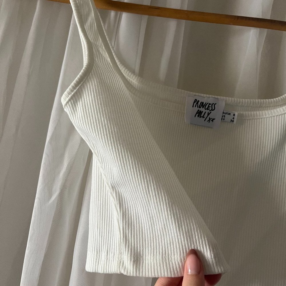 Cropped Tank Top - Picture 9 of 9
